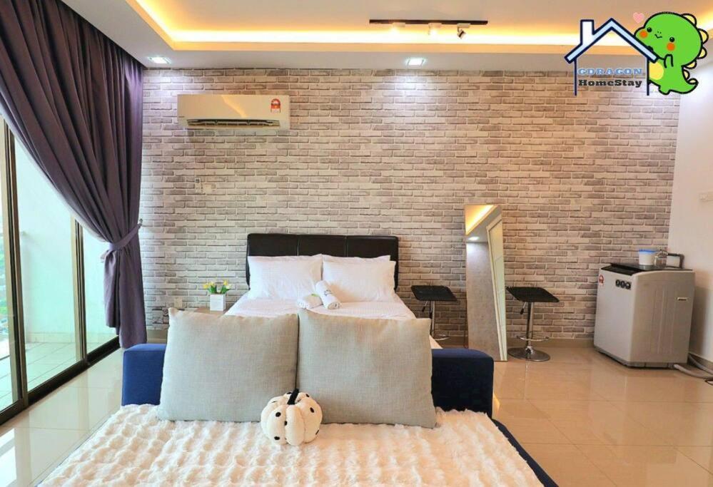 Palazio Bear Brick Balcony High Floor View By Gdragon Apartment *