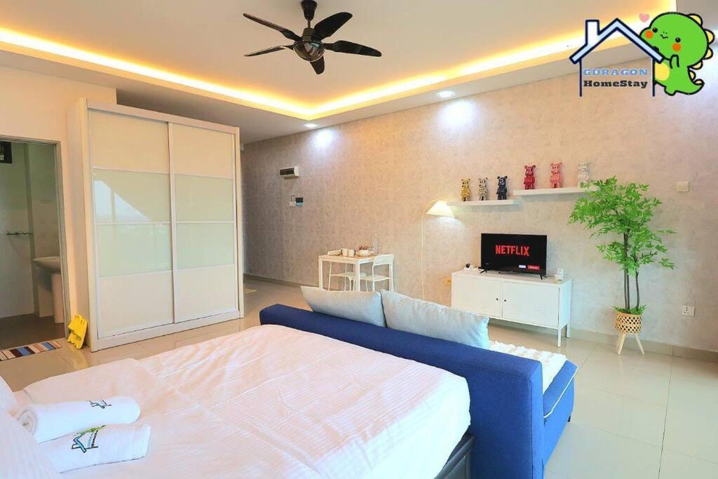 Palazio Bear Brick Balcony High Floor View By Gdragon *