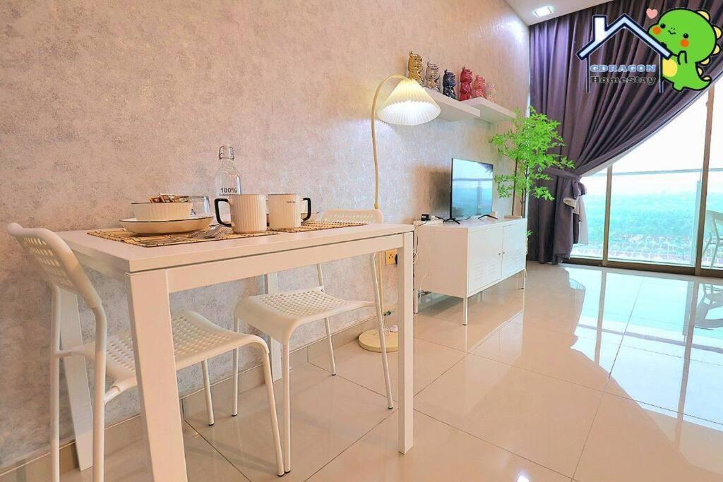 Palazio Bear Brick Balcony High Floor View By Gdragon Apartment Johor Bahru
